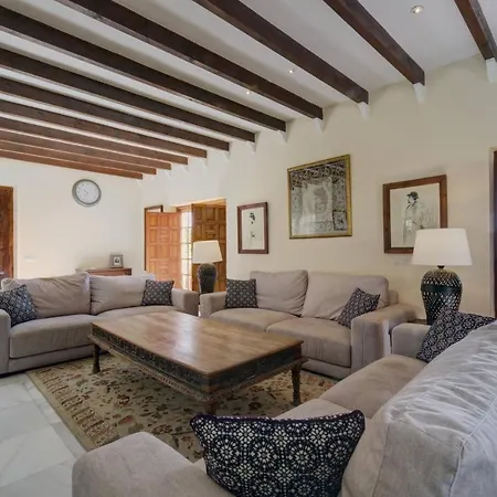 Private 10 Bedroom Nr Marbella, Candela