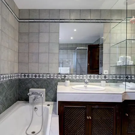 Гостевой дом Private 10 Bedroom Nr Marbella, Candela