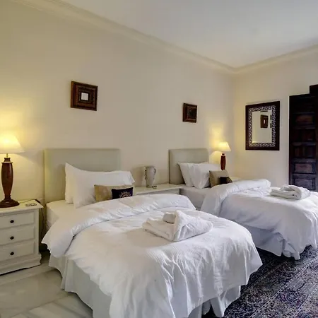 Private 10 Bedroom Nr Marbella, Candela * Бенахавис