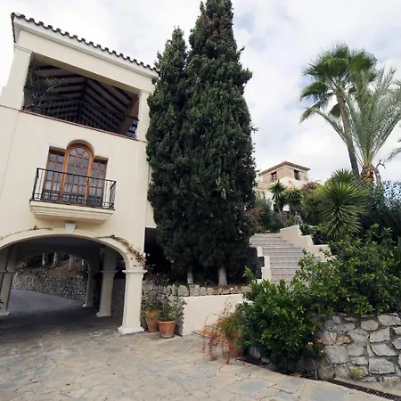 Pensión Private 10 Bedroom Nr Marbella, Candela