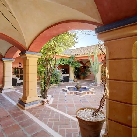 Pensión Private 10 Bedroom Nr Marbella, Candela Benahavís